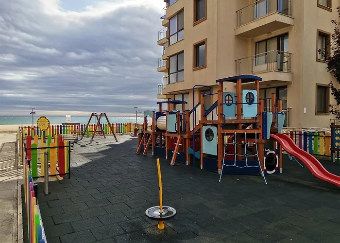 б306 в бийч на първа линия с перфектен изглед към плажа! * אובזור