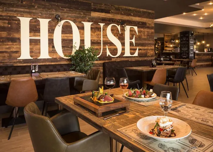 б306 в бийч на първа линия с перфектен изглед към плажа! דירה אובזור