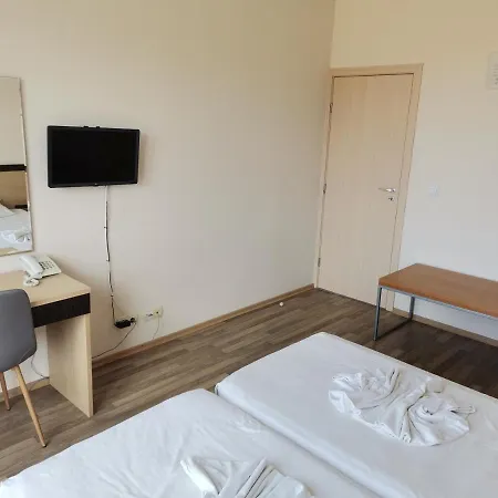 б306 в бийч на първа линия с перфектен изглед към плажа! Апартамент