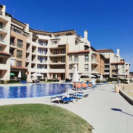 Apartamento б306 в бийч на първа линия с перфектен изглед към плажа! Obzor